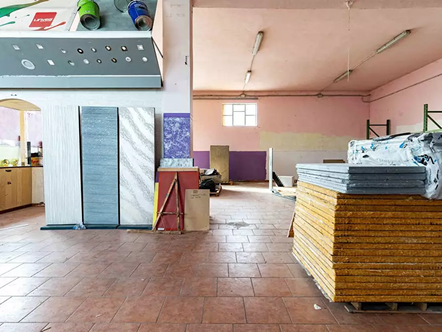 negozio in vendita ad Anagni