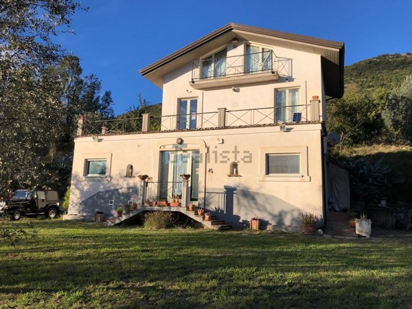 casa indipendente in vendita ad Anagni