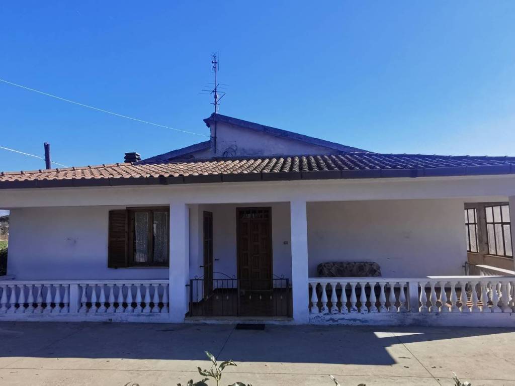 casa indipendente in vendita ad Anagni