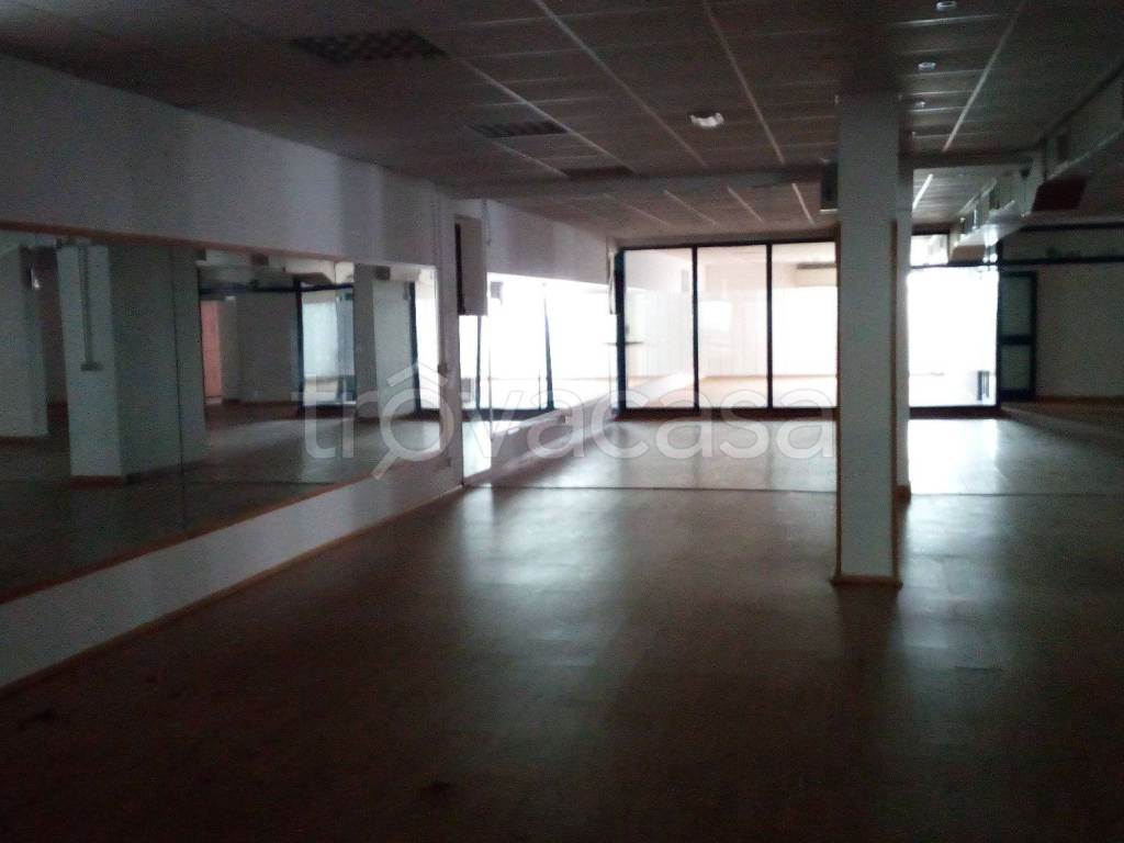 negozio in vendita ad Anagni