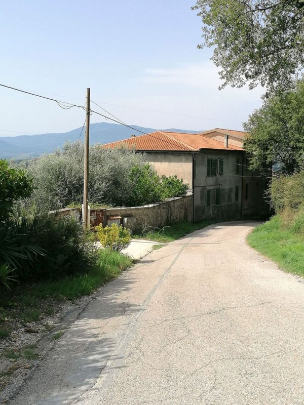 casa indipendente in vendita ad Anagni in zona Osteria della Fontana