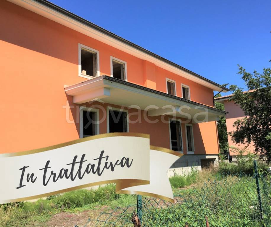 casa indipendente in vendita ad Anagni in zona Osteria della Fontana