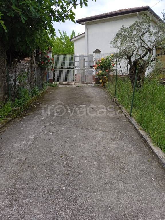 casa indipendente in vendita ad Anagni in zona Tufano