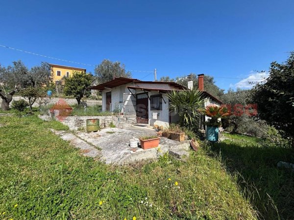 casa indipendente in vendita ad Anagni in zona Madonna delle Grazie Iacp