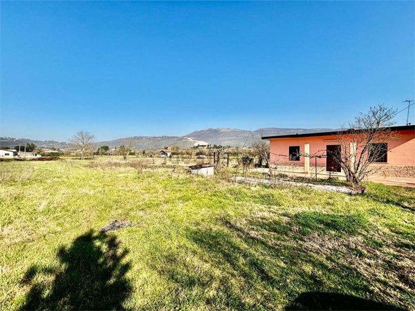 casa indipendente in vendita ad Anagni in zona Tufano