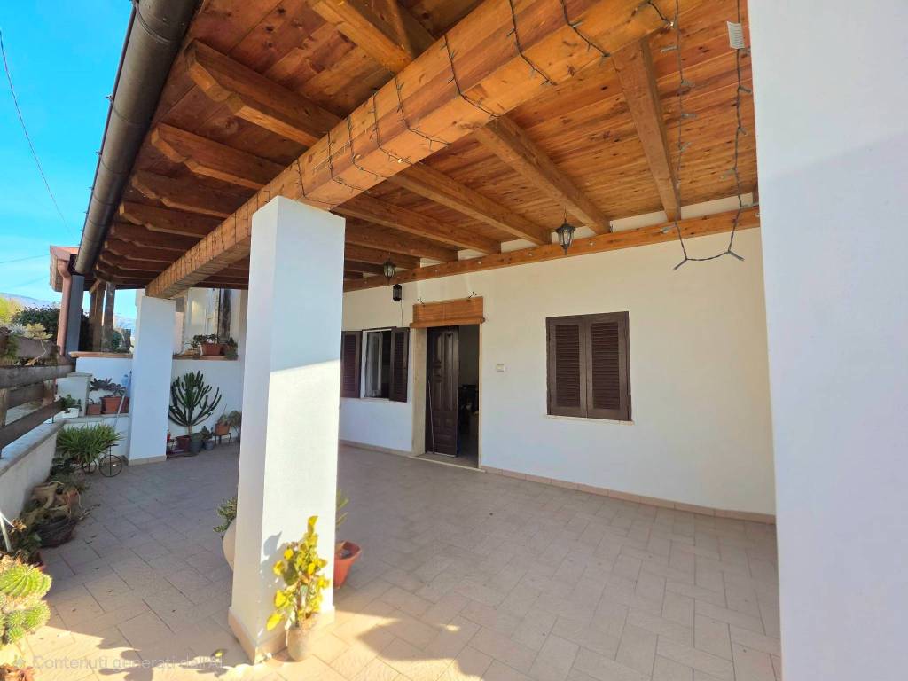 casa indipendente in vendita ad Anagni