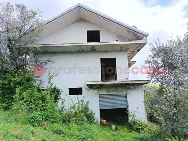 casa indipendente in vendita ad Anagni
