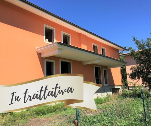 casa indipendente in vendita ad Anagni in zona Osteria della Fontana