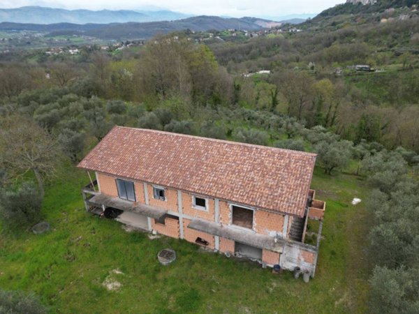 casa indipendente in vendita ad Anagni