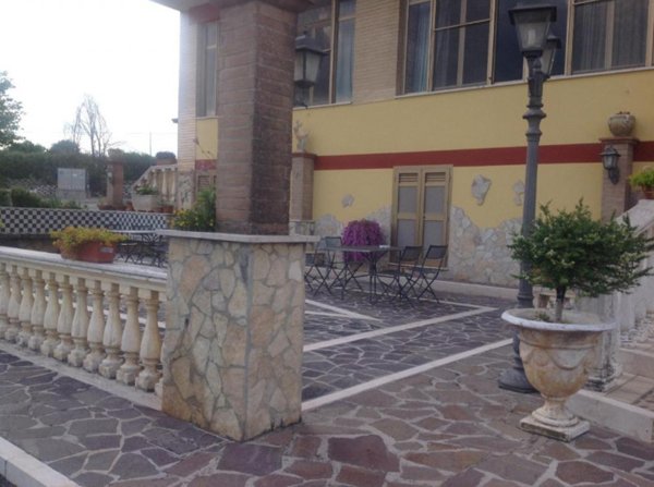 negozio in vendita ad Anagni