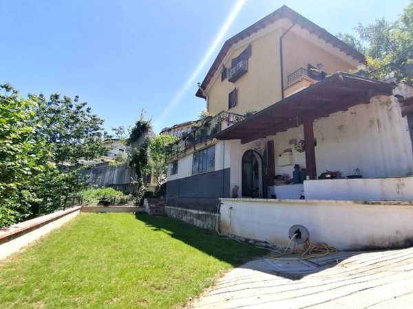 casa indipendente in vendita ad Anagni