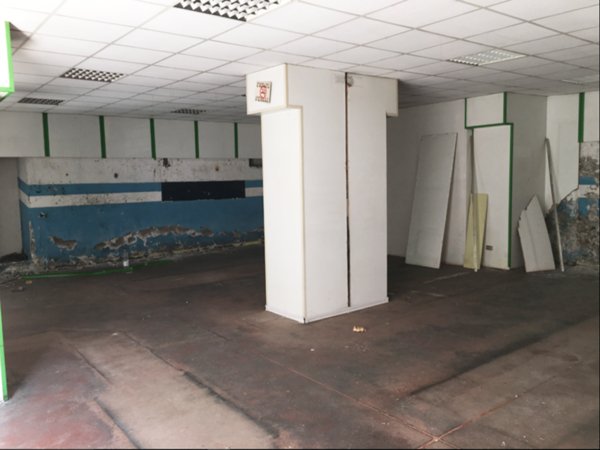 locale commerciale in vendita ad Anagni