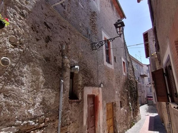 casa indipendente in vendita ad Anagni