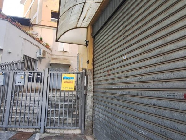 negozio in vendita ad Anagni