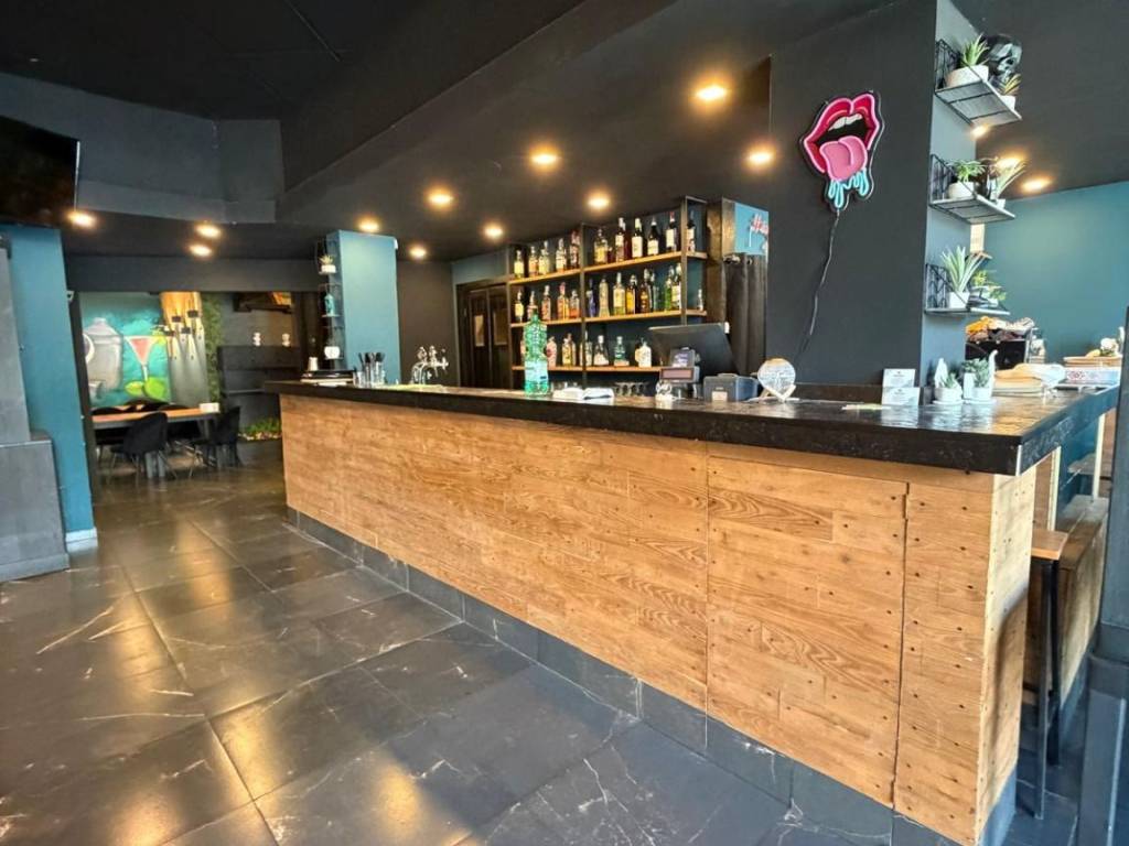 negozio in vendita ad Anagni in zona Osteria della Fontana