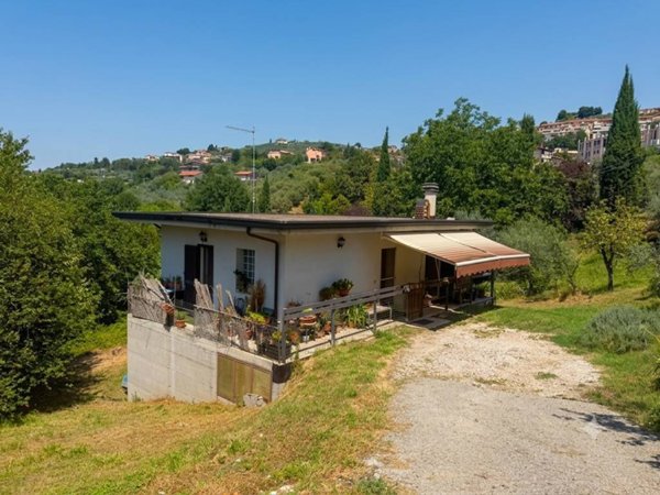 casa indipendente in vendita ad Anagni in zona Osteria della Fontana