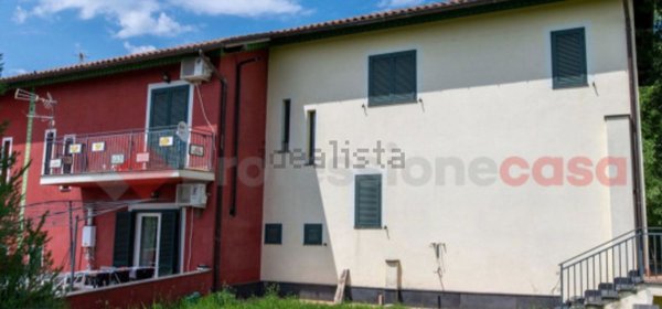 casa indipendente in vendita ad Anagni in zona Castellone