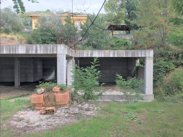 casa indipendente in vendita ad Anagni in zona Castellone