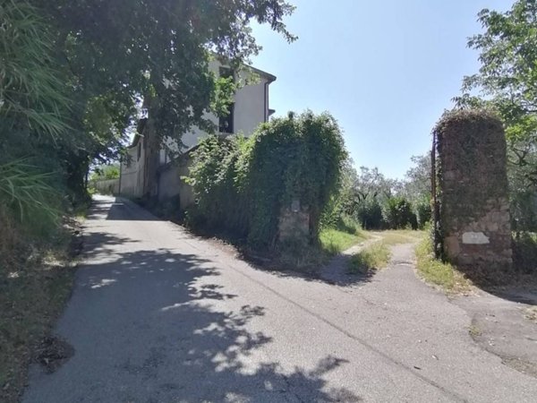 intera palazzina in vendita ad Anagni in zona Madonna delle Grazie Iacp