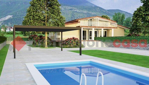 casa indipendente in vendita ad Aquino