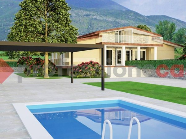 casa indipendente in vendita ad Aquino