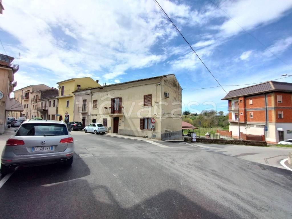 casa indipendente in vendita ad Aquino