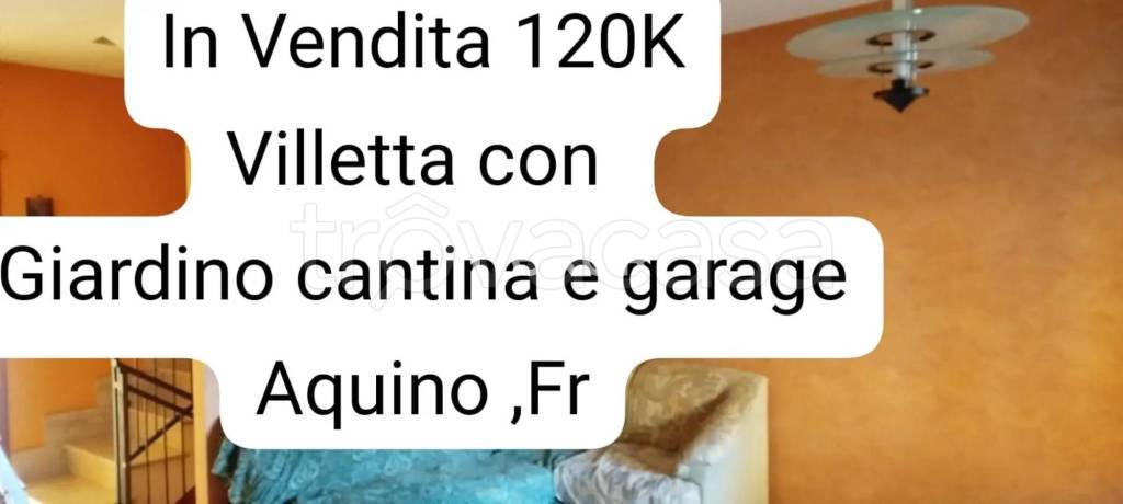 casa indipendente in vendita ad Aquino