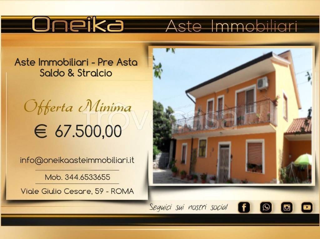 casa indipendente in vendita ad Aquino