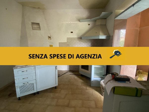 casa indipendente in vendita ad Aquino