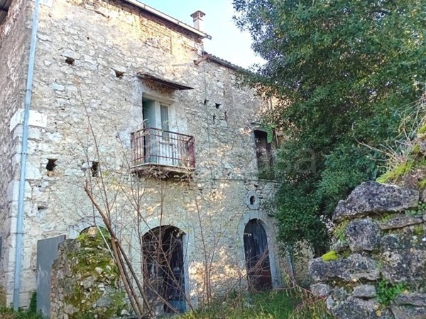 casa indipendente in vendita ad Arce