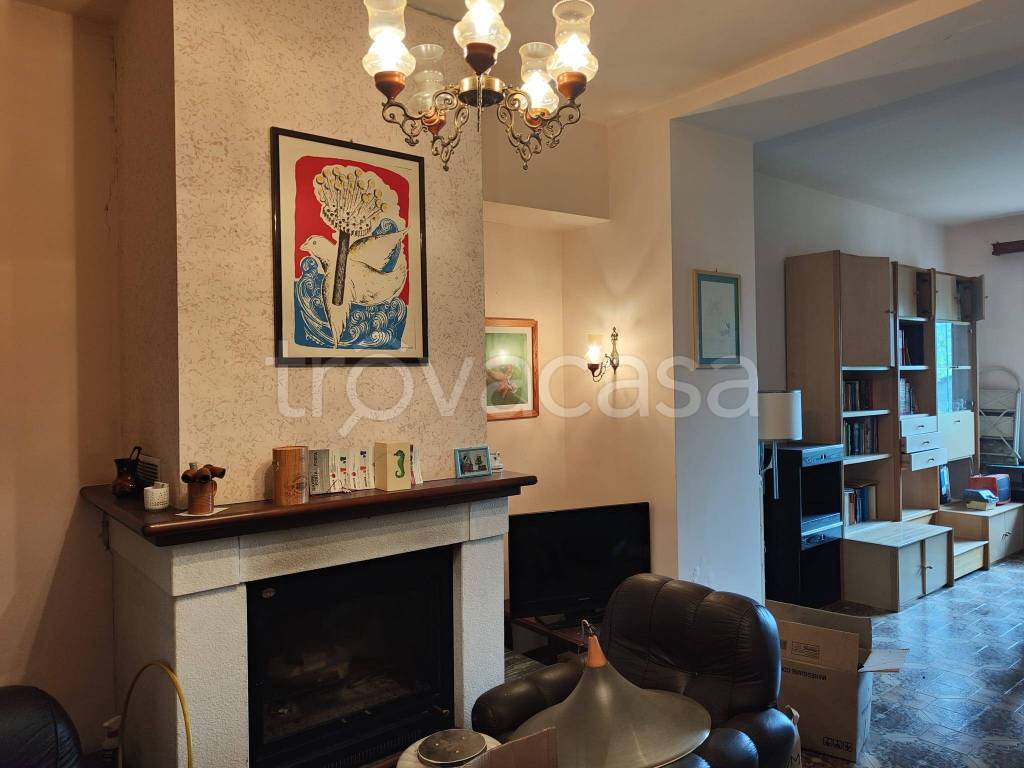 casa indipendente in vendita ad Arce