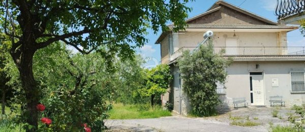 casa indipendente in vendita ad Arce