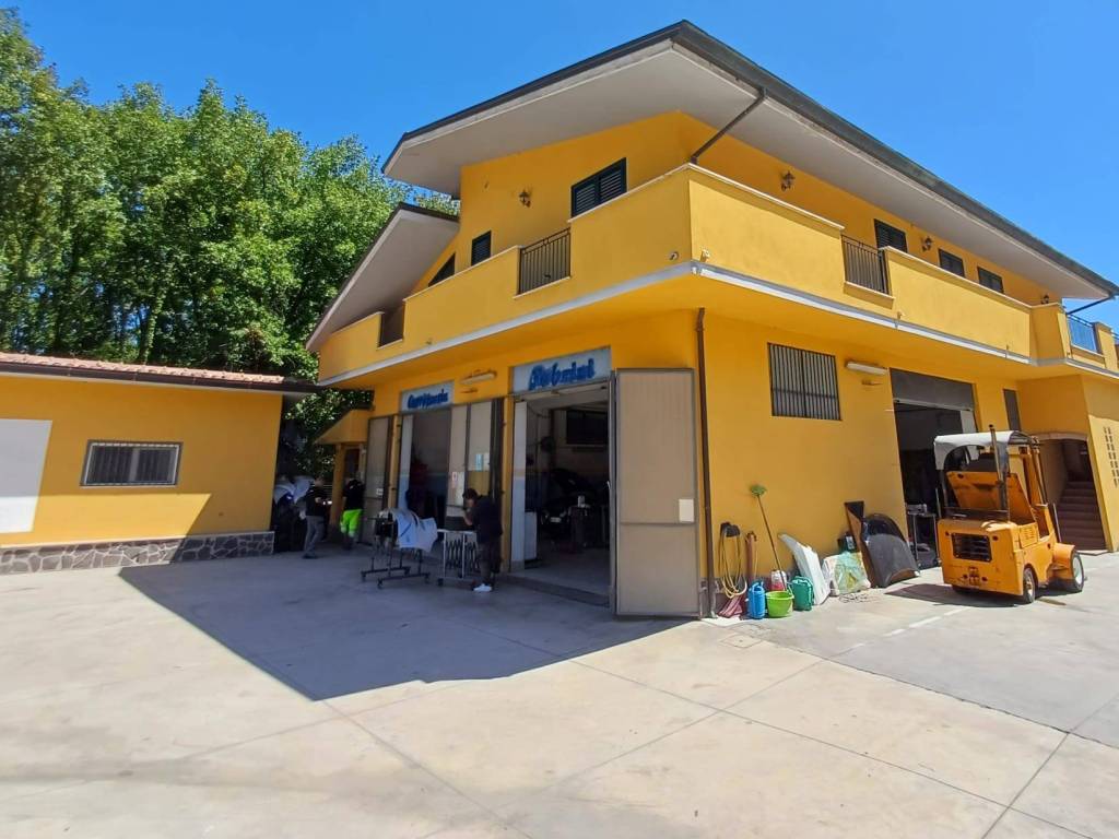 casa indipendente in vendita ad Arce in zona Campostefano