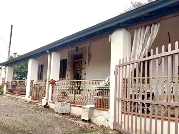 casa indipendente in vendita ad Arce