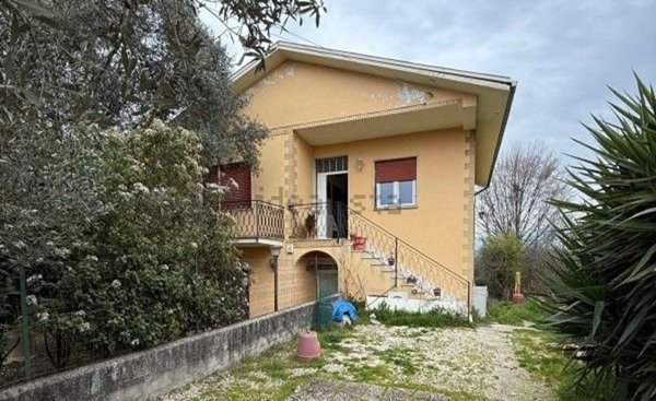 appartamento in vendita ad Arce