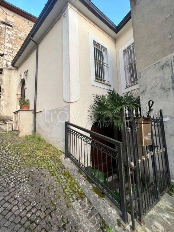 casa indipendente in vendita ad Arce
