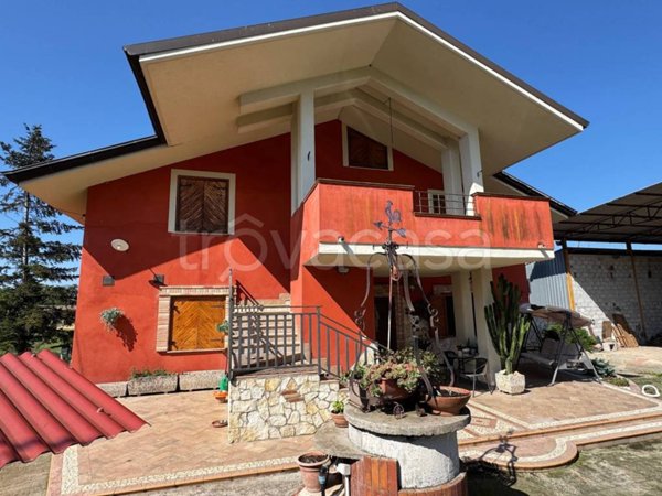 appartamento in vendita ad Arce in zona Portone