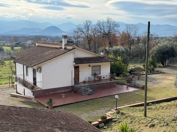 casa indipendente in vendita ad Arce