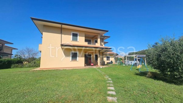 appartamento in vendita ad Arce in zona Portone
