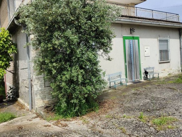 casa indipendente in vendita ad Arce