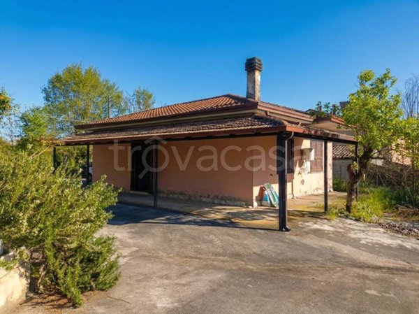 casa indipendente in vendita ad Arce