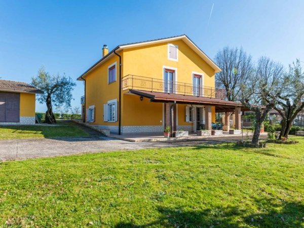 casa indipendente in vendita ad Arce