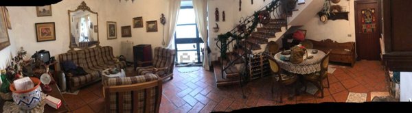 casale in vendita ad Arce