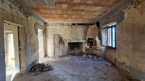 casa indipendente in vendita ad Arce