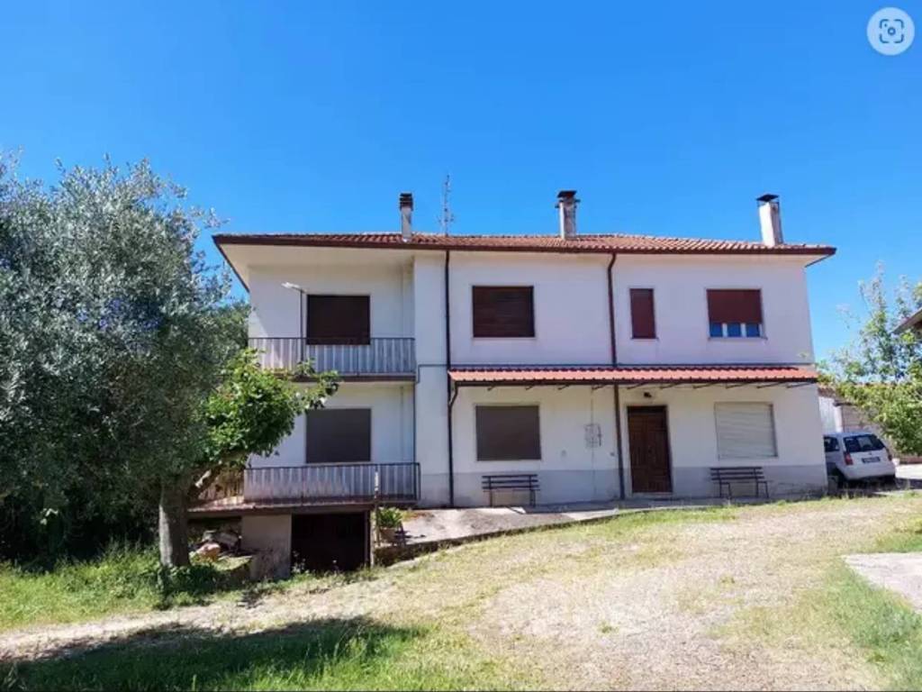 casa indipendente in vendita ad Arce