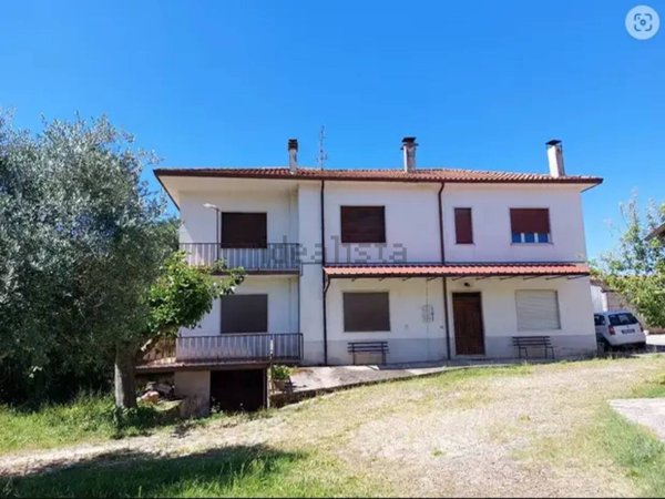 esavano in vendita ad Arce