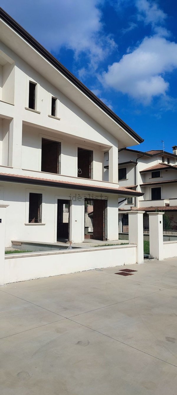 casa indipendente in vendita ad Arce