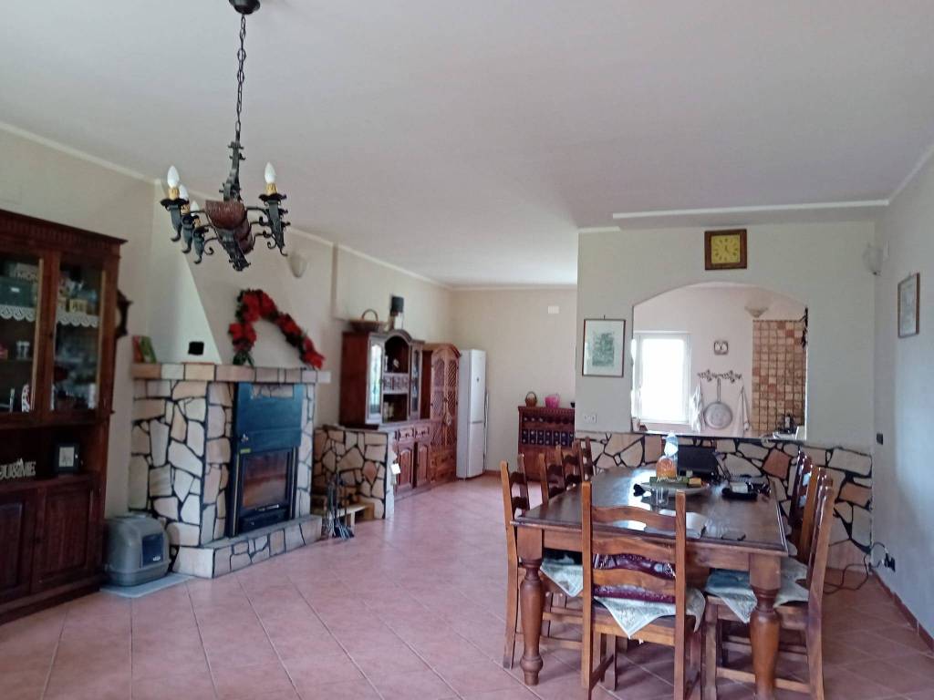 appartamento in vendita ad Arce in zona Fontanelle