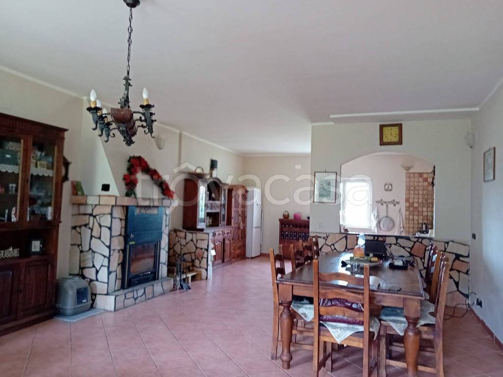 appartamento in vendita ad Arce in zona Fontanelle