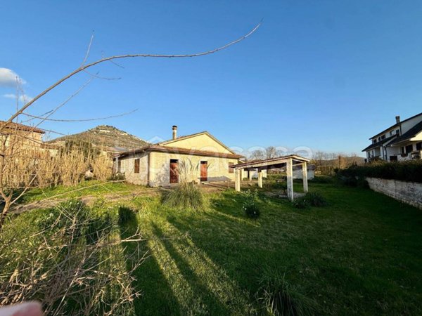 terreno edificabile in vendita ad Arce